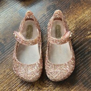 Mini Melissa Campana